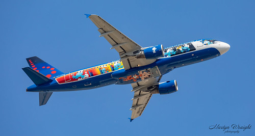 Brussels Airlines “AeroSmurf” A320 Airbus  special scheme.