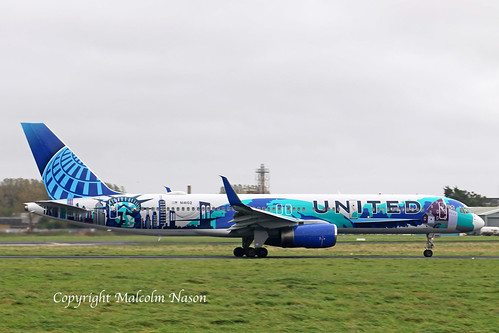 B757 N14102 UNITED special colours